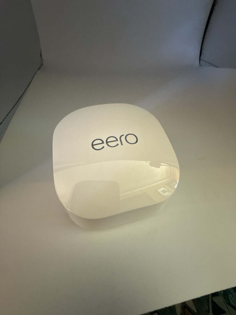 eero 6+ Mesh Dual Band Wi-Fi 6 Router (Model R010001)